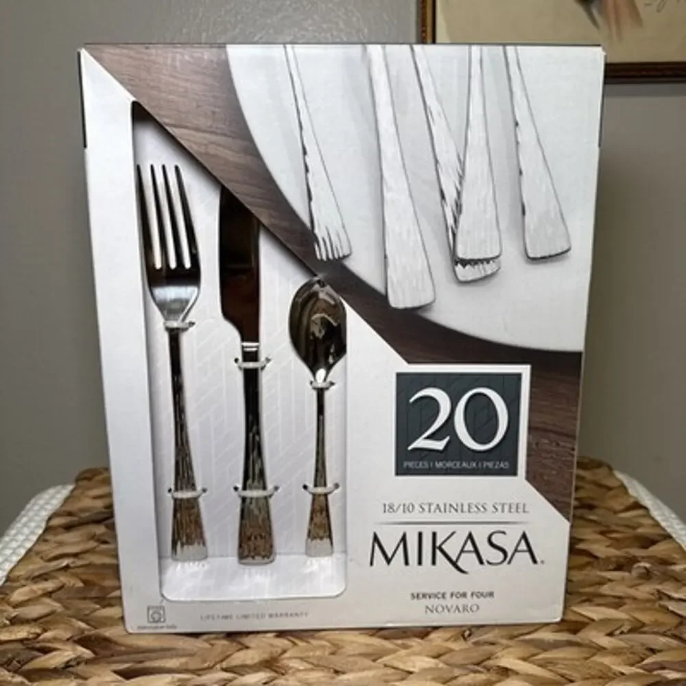 Mikasa Novaro 20pcs Flatware Set Service for Four Stainless Steel New In Box